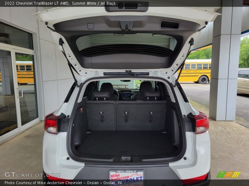 Summit White / Jet Black 2022 Chevrolet TrailBlazer LT AWD