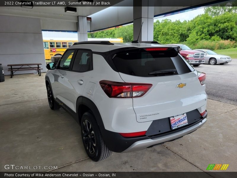 Summit White / Jet Black 2022 Chevrolet TrailBlazer LT AWD