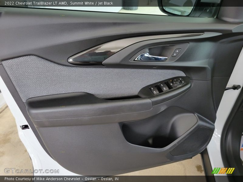 Summit White / Jet Black 2022 Chevrolet TrailBlazer LT AWD