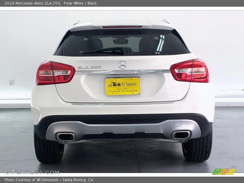 Polar White / Black 2019 Mercedes-Benz GLA 250