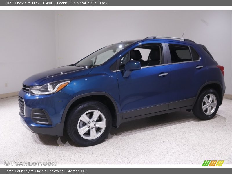  2020 Trax LT AWD Pacific Blue Metallic