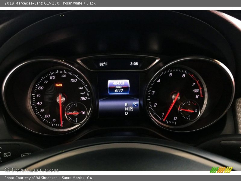 Polar White / Black 2019 Mercedes-Benz GLA 250