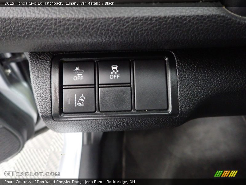 Lunar Silver Metallic / Black 2019 Honda Civic LX Hatchback