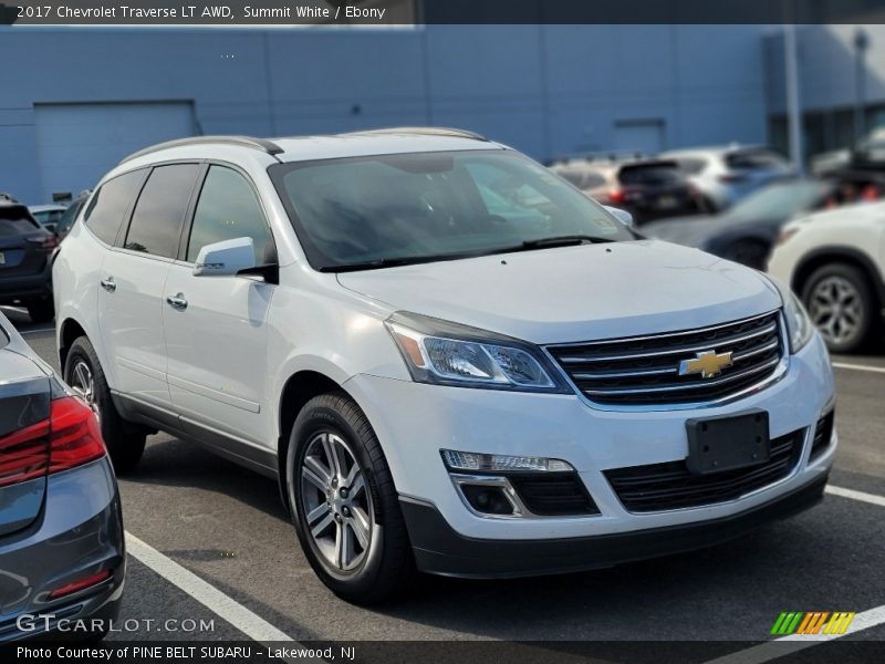 Summit White / Ebony 2017 Chevrolet Traverse LT AWD