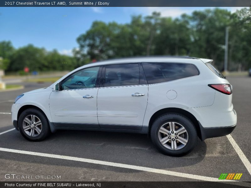Summit White / Ebony 2017 Chevrolet Traverse LT AWD