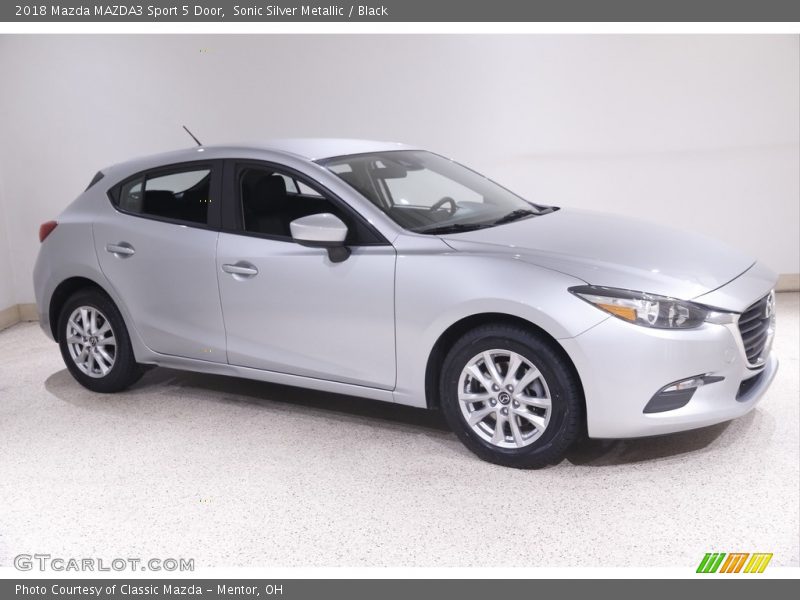 Sonic Silver Metallic / Black 2018 Mazda MAZDA3 Sport 5 Door
