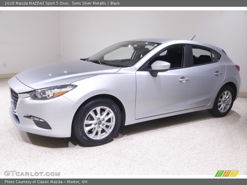 Sonic Silver Metallic / Black 2018 Mazda MAZDA3 Sport 5 Door