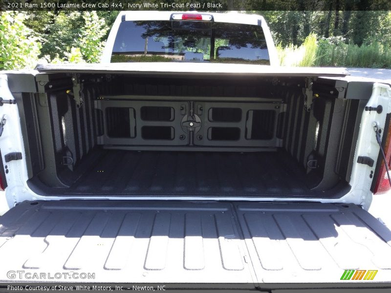 Ivory White Tri-Coat Pearl / Black 2021 Ram 1500 Laramie Crew Cab 4x4