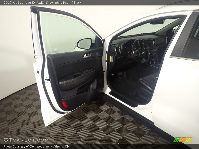 Snow White Pearl / Black 2017 Kia Sportage EX AWD