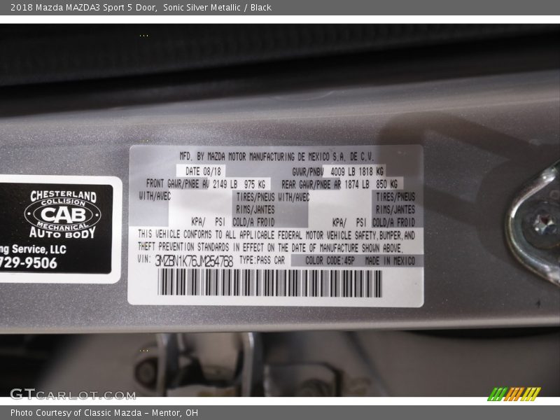 Sonic Silver Metallic / Black 2018 Mazda MAZDA3 Sport 5 Door