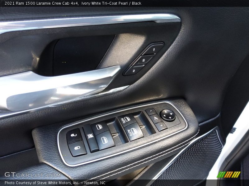 Ivory White Tri-Coat Pearl / Black 2021 Ram 1500 Laramie Crew Cab 4x4