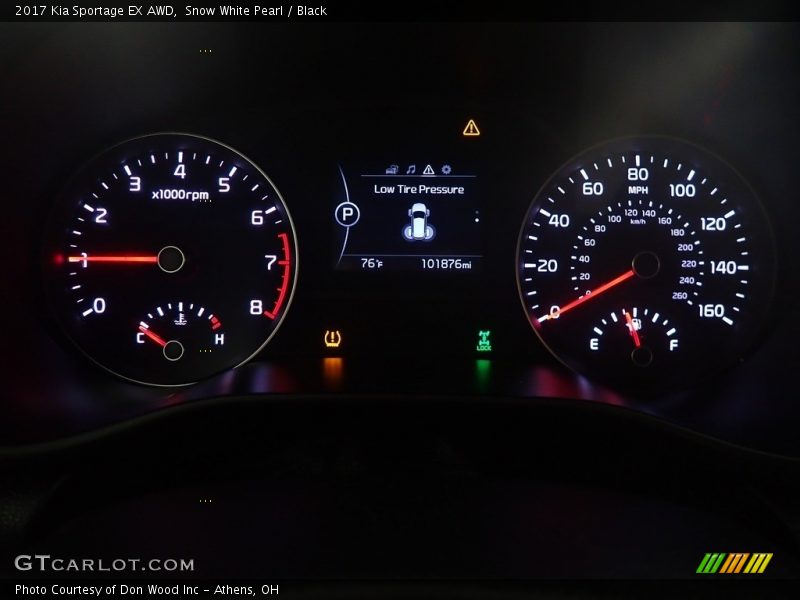 Snow White Pearl / Black 2017 Kia Sportage EX AWD