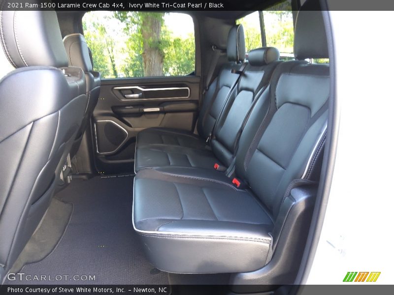 Ivory White Tri-Coat Pearl / Black 2021 Ram 1500 Laramie Crew Cab 4x4