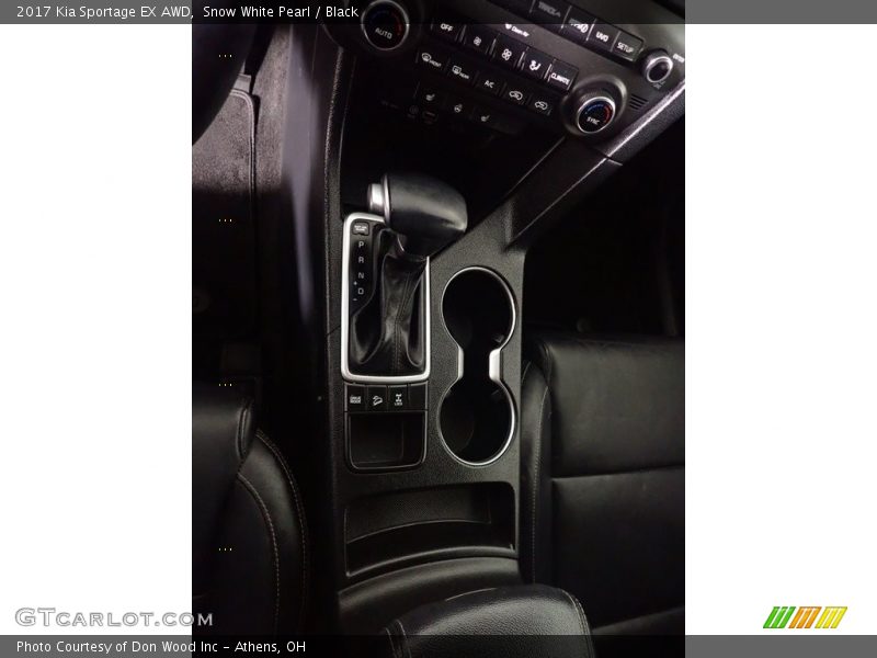 Snow White Pearl / Black 2017 Kia Sportage EX AWD