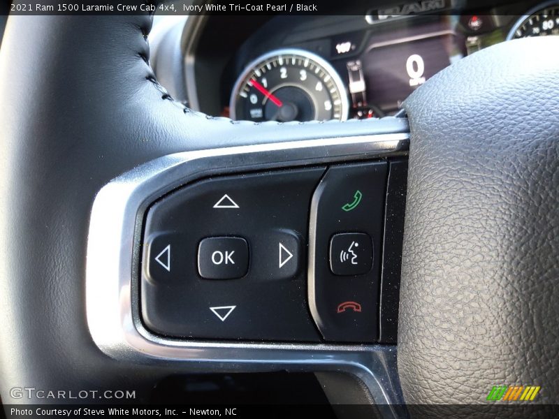 Ivory White Tri-Coat Pearl / Black 2021 Ram 1500 Laramie Crew Cab 4x4