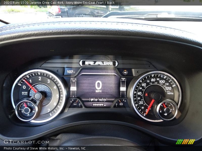 Ivory White Tri-Coat Pearl / Black 2021 Ram 1500 Laramie Crew Cab 4x4