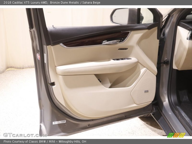 Bronze Dune Metallic / Sahara Beige 2018 Cadillac XT5 Luxury AWD