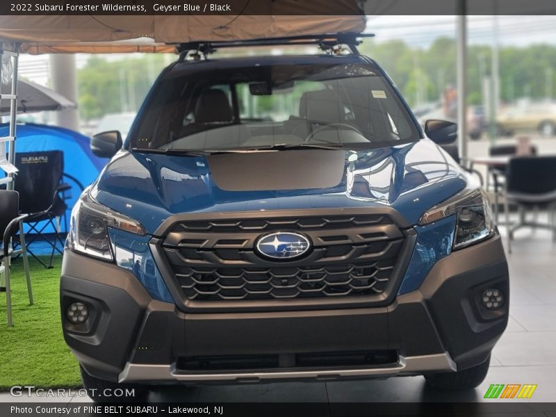 Geyser Blue / Black 2022 Subaru Forester Wilderness