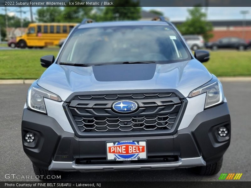 Ice Silver Metallic / Black 2022 Subaru Forester Wilderness