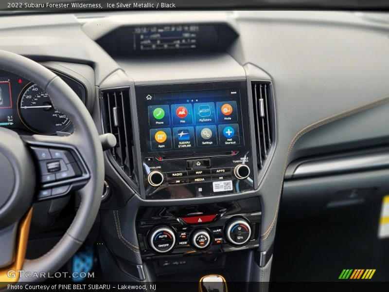 Ice Silver Metallic / Black 2022 Subaru Forester Wilderness