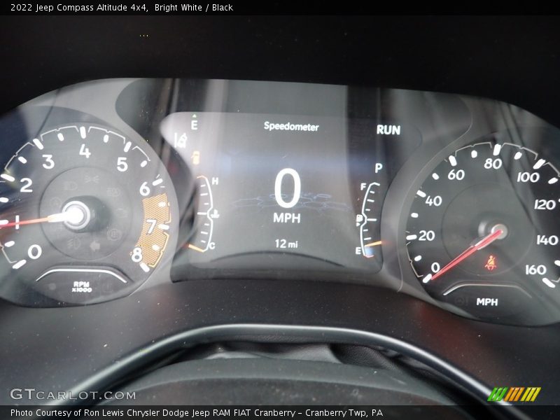 Bright White / Black 2022 Jeep Compass Altitude 4x4