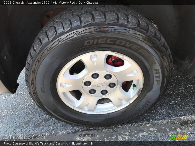 Victory Red / Dark Charcoal 2003 Chevrolet Avalanche 1500 4x4
