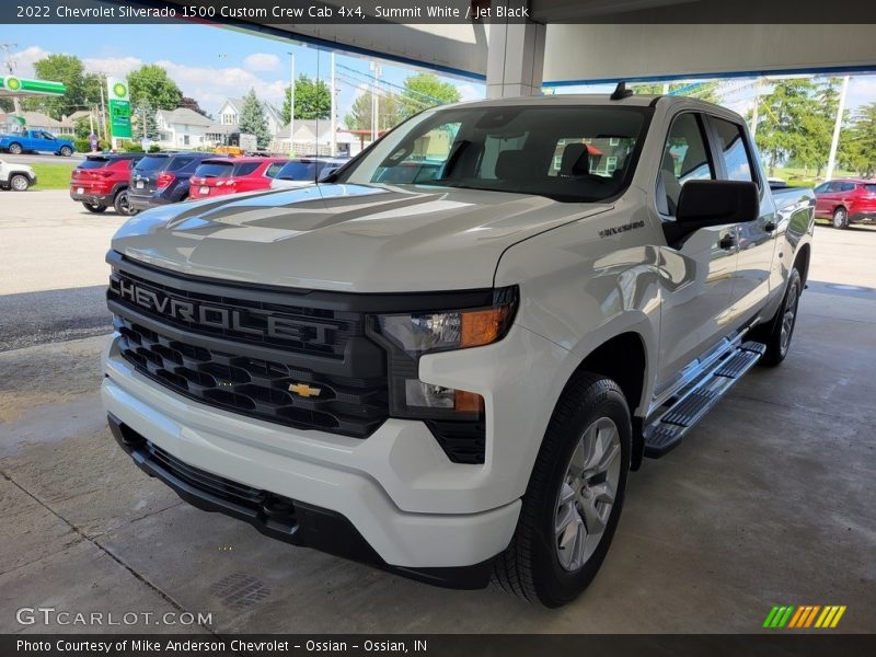 Summit White / Jet Black 2022 Chevrolet Silverado 1500 Custom Crew Cab 4x4