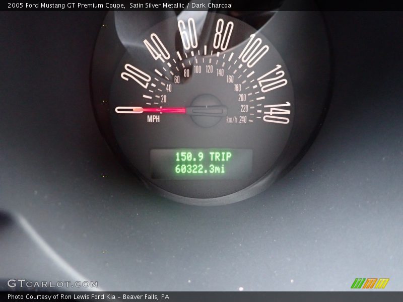 Satin Silver Metallic / Dark Charcoal 2005 Ford Mustang GT Premium Coupe