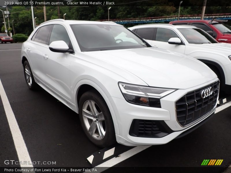 Front 3/4 View of 2019 Q8 55 Premium quattro