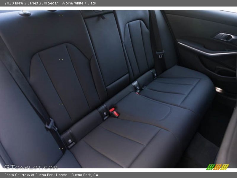 Alpine White / Black 2020 BMW 3 Series 330i Sedan