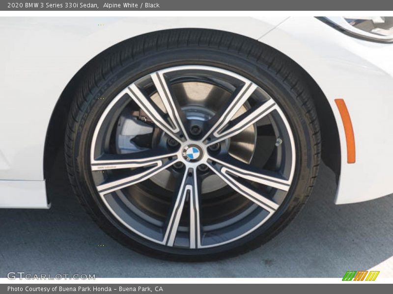 Alpine White / Black 2020 BMW 3 Series 330i Sedan