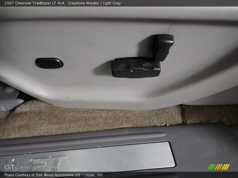 Graystone Metallic / Light Gray 2007 Chevrolet TrailBlazer LT 4x4