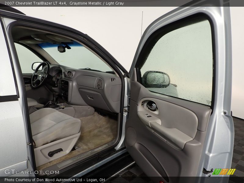 Graystone Metallic / Light Gray 2007 Chevrolet TrailBlazer LT 4x4