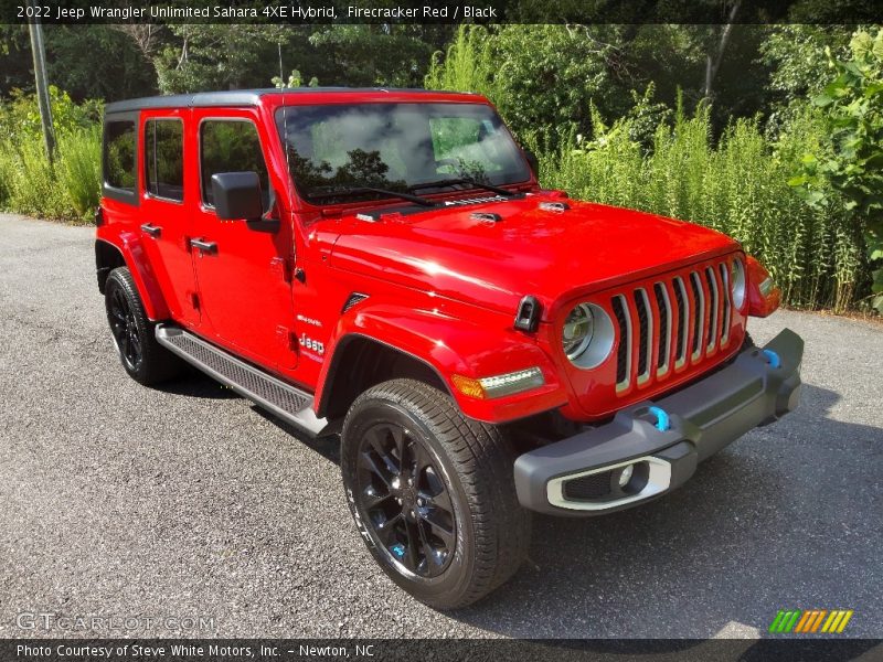 Front 3/4 View of 2022 Wrangler Unlimited Sahara 4XE Hybrid
