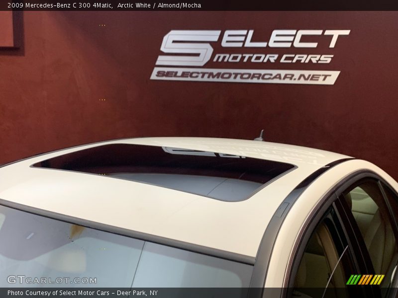 Arctic White / Almond/Mocha 2009 Mercedes-Benz C 300 4Matic