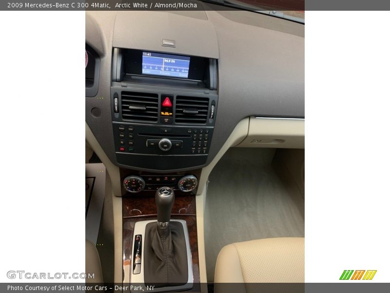 Arctic White / Almond/Mocha 2009 Mercedes-Benz C 300 4Matic