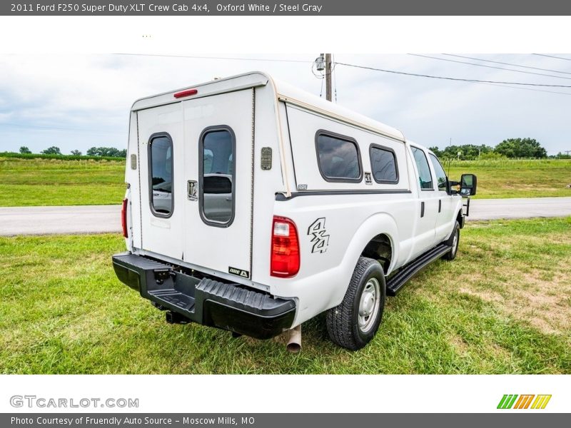 Oxford White / Steel Gray 2011 Ford F250 Super Duty XLT Crew Cab 4x4
