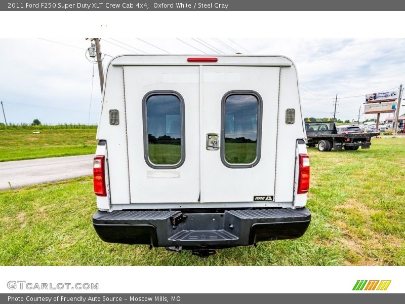 Oxford White / Steel Gray 2011 Ford F250 Super Duty XLT Crew Cab 4x4