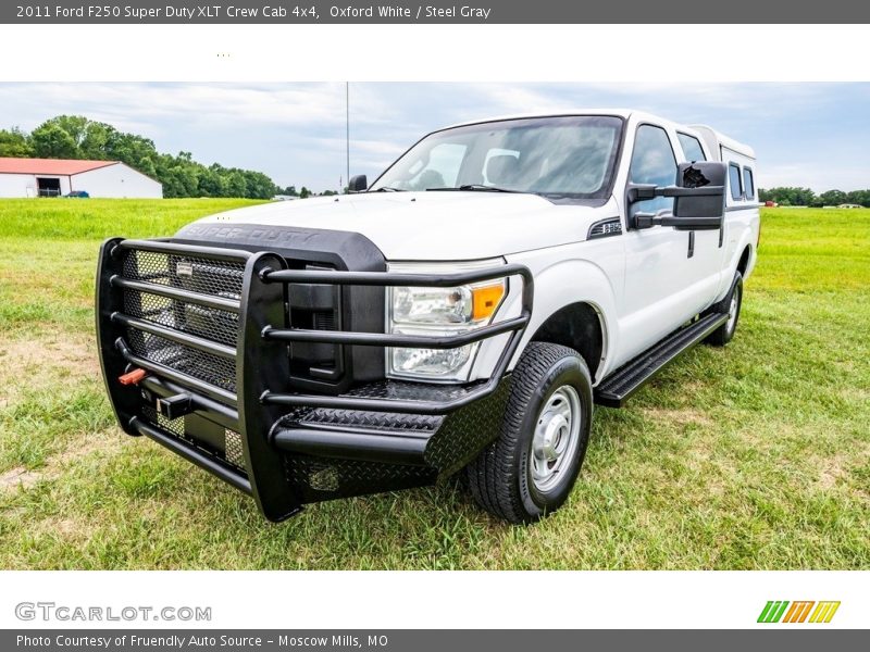 Oxford White / Steel Gray 2011 Ford F250 Super Duty XLT Crew Cab 4x4