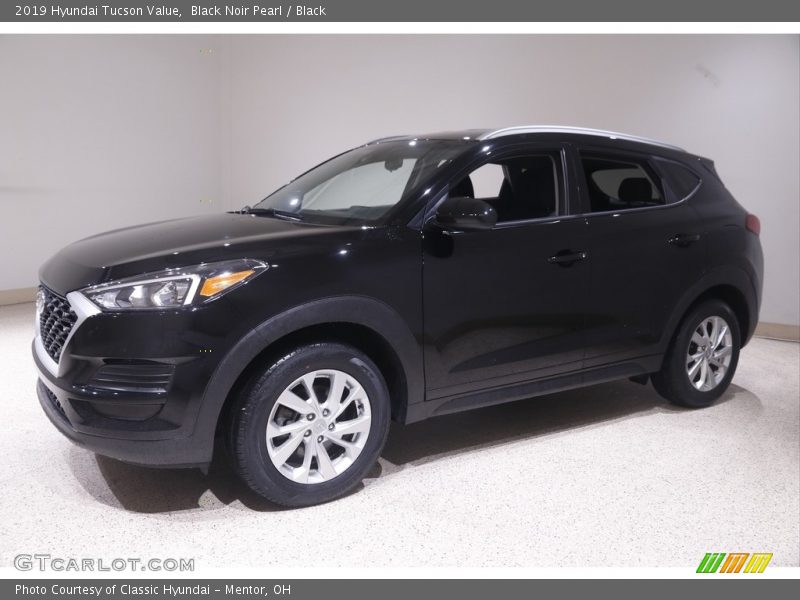 Black Noir Pearl / Black 2019 Hyundai Tucson Value