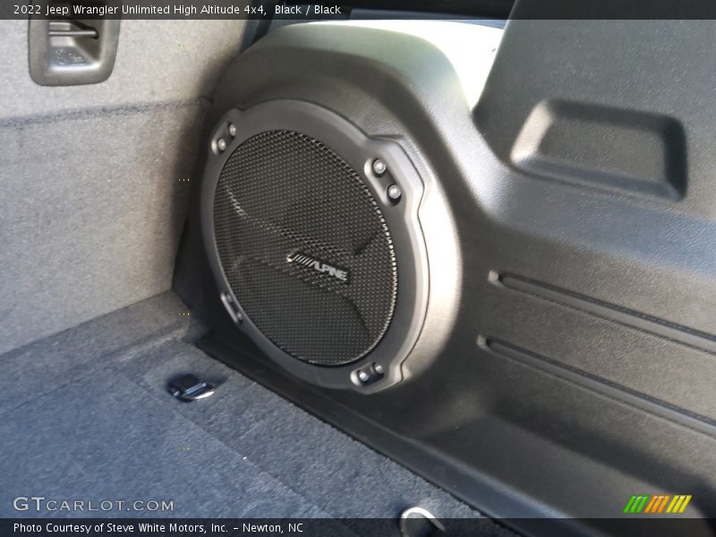 Black / Black 2022 Jeep Wrangler Unlimited High Altitude 4x4
