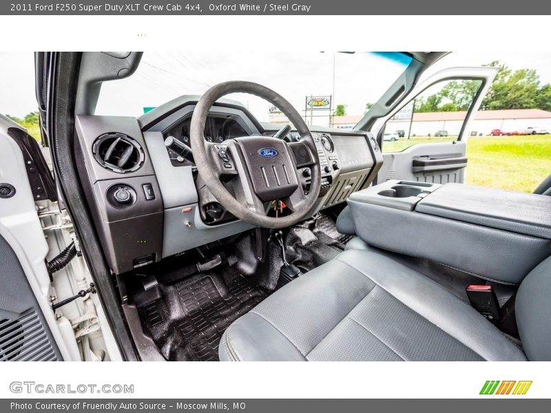 Oxford White / Steel Gray 2011 Ford F250 Super Duty XLT Crew Cab 4x4