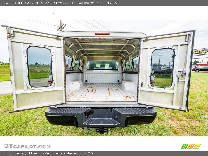 Oxford White / Steel Gray 2011 Ford F250 Super Duty XLT Crew Cab 4x4