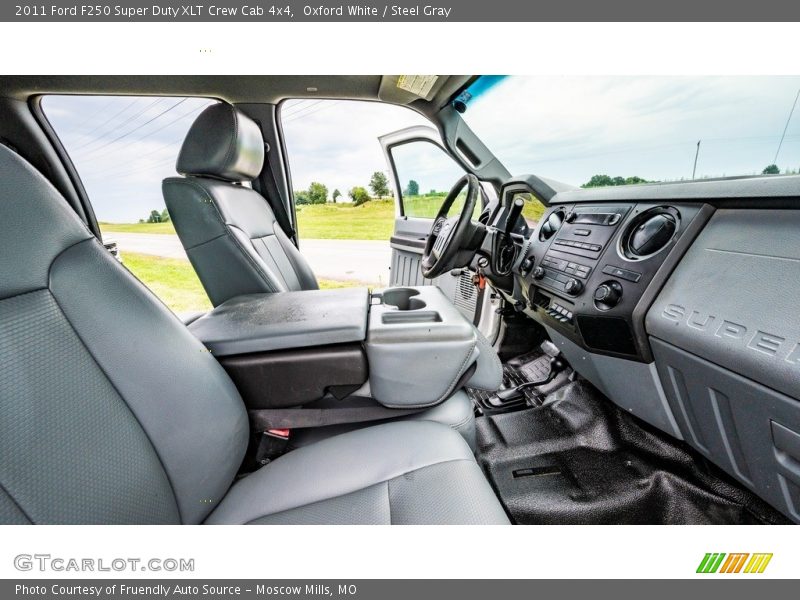 Oxford White / Steel Gray 2011 Ford F250 Super Duty XLT Crew Cab 4x4