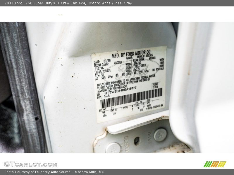 Oxford White / Steel Gray 2011 Ford F250 Super Duty XLT Crew Cab 4x4