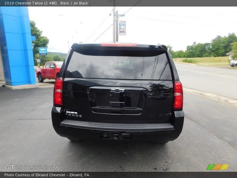 Black / Jet Black 2019 Chevrolet Tahoe LS 4WD