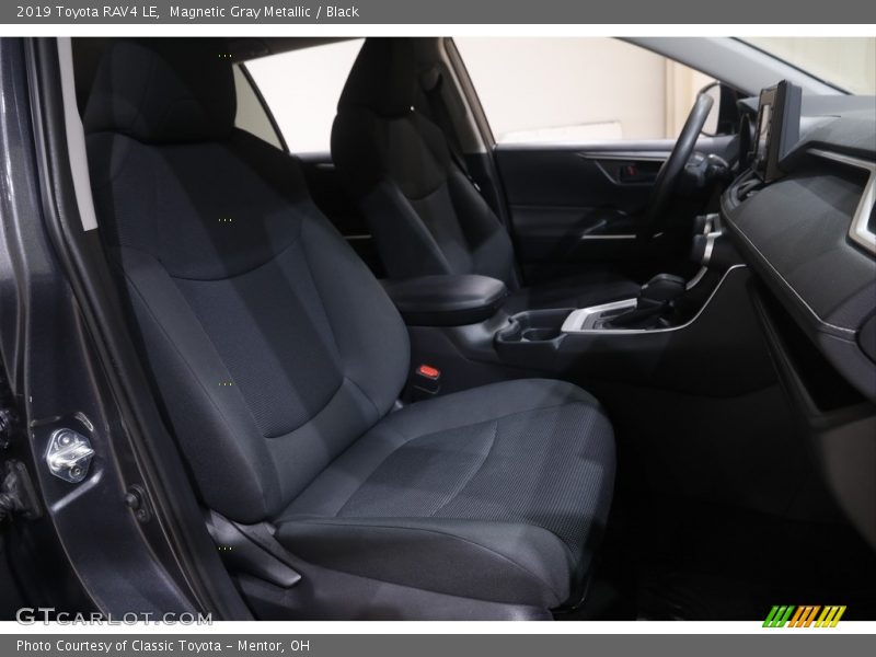 Magnetic Gray Metallic / Black 2019 Toyota RAV4 LE