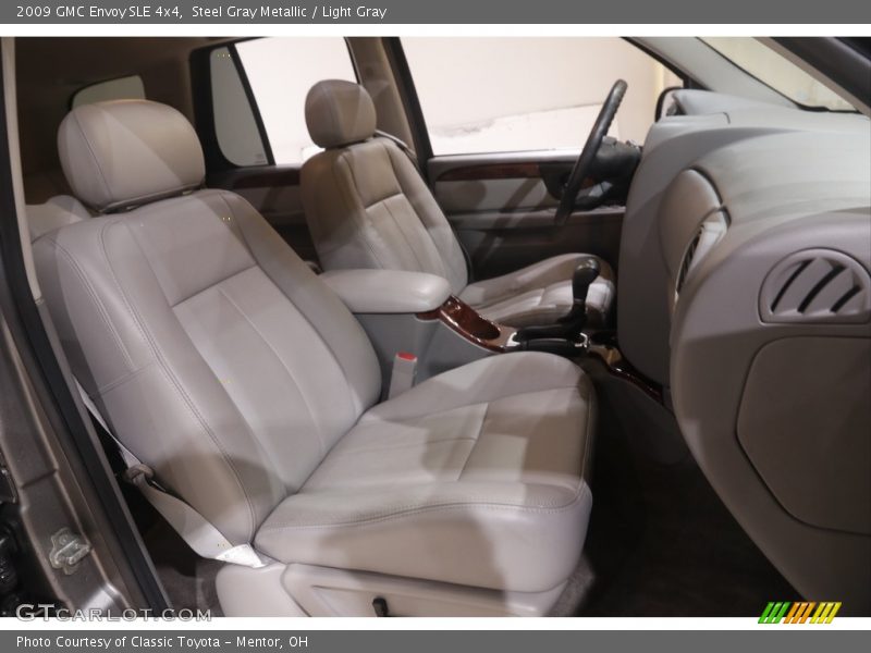 Front Seat of 2009 Envoy SLE 4x4