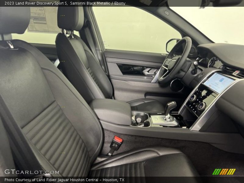 Santorini Black Metallic / Ebony 2023 Land Rover Discovery Sport S