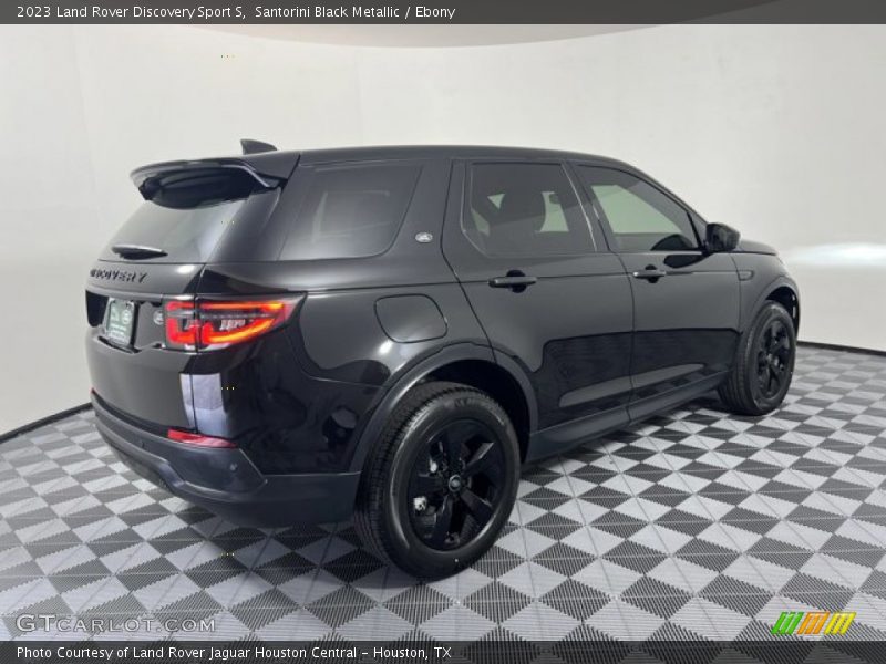 Santorini Black Metallic / Ebony 2023 Land Rover Discovery Sport S